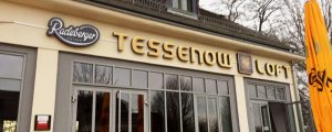 Tessenow Loft Außenwerbeanlage