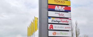 Neuer Pylon am EDEKA Center in Wernigerode