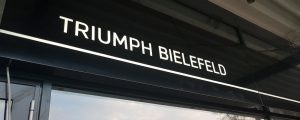 Formleuchtkasten für die Triumph Filiale in Bielefeld