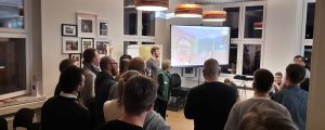 Video-Live-Chat mit der Partnerstadt Barcelona - Impression vom easymedia Team beim Global Service Jam 2018 in Dresden