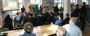Fertiger Pitch aller Gruppen - Impression vom easymedia Team beim Global Service Jam 2018 in Dresden