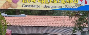 Eiscafé in Biederitz mit Leuchtkasten